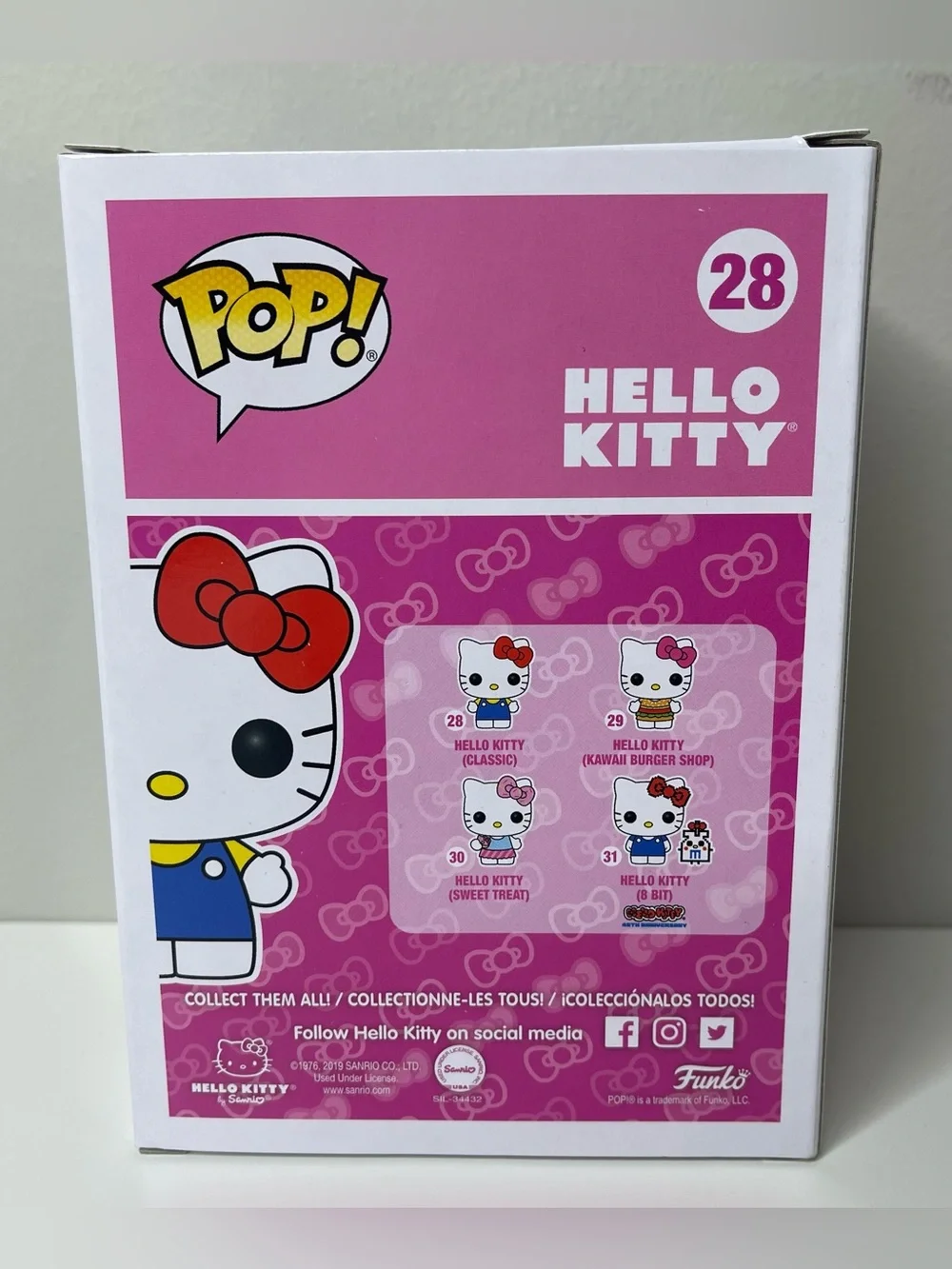 Funko Pop! Vinyl Figure: Hello Kitty (Classic) #28